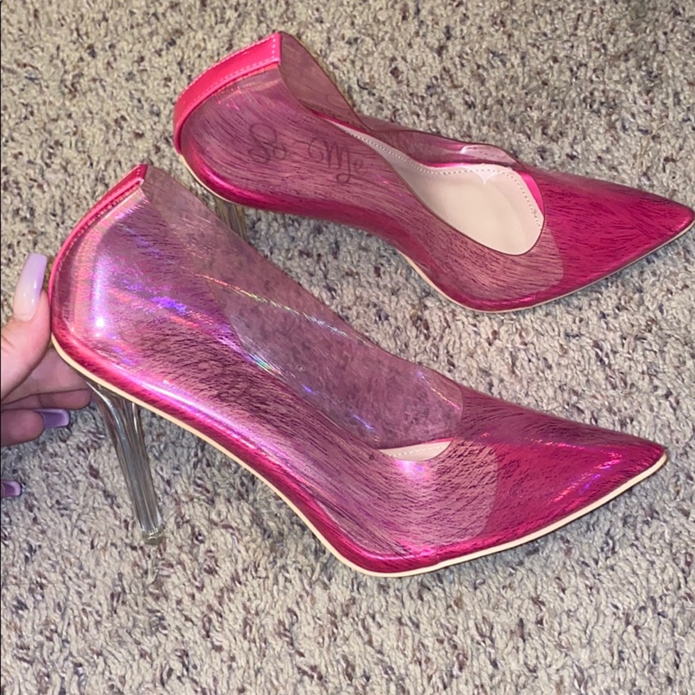 Heels - Picture 2 of 3